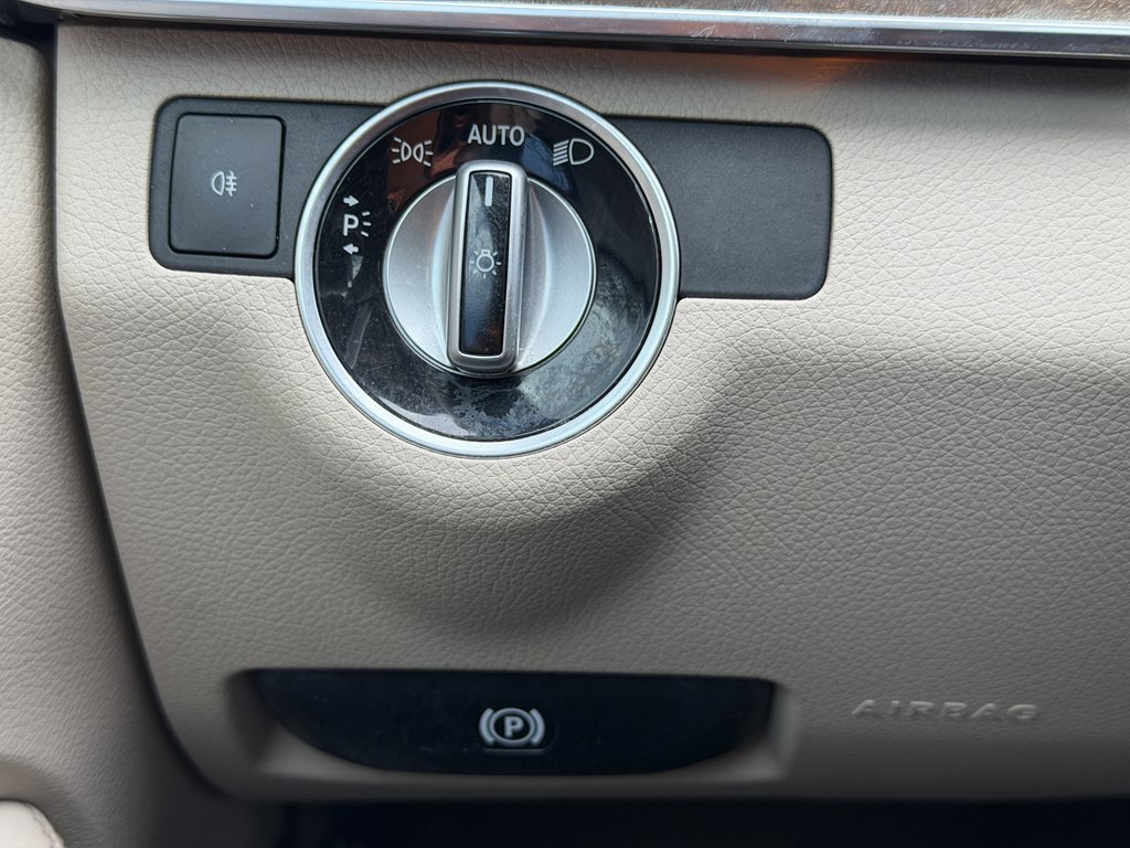 2014 Mercedes-Benz E-Class Image 43