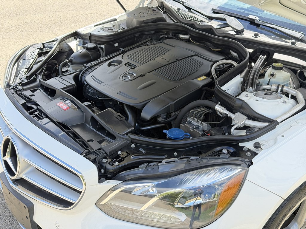 2014 Mercedes-Benz E-Class Image 19