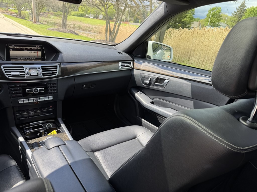 2014 Mercedes-Benz E-Class Image 25