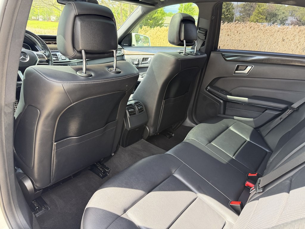 2014 Mercedes-Benz E-Class Image 34
