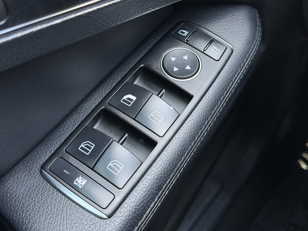 2014 Mercedes-Benz E-Class Image 56
