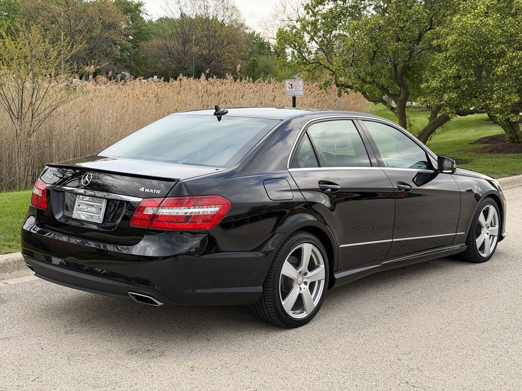 2011 Mercedes-Benz E-Class Image 2