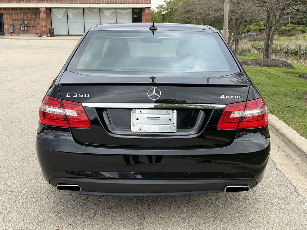 2011 Mercedes-Benz E-Class Image 8