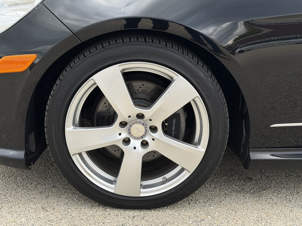 2011 Mercedes-Benz E-Class Image 14