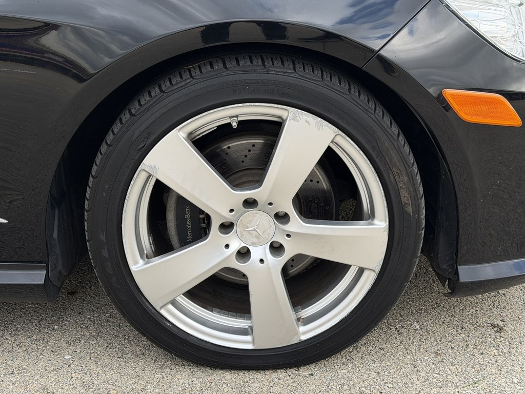 2011 Mercedes-Benz E-Class Image 15