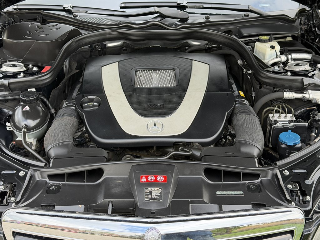 2011 Mercedes-Benz E-Class Image 19