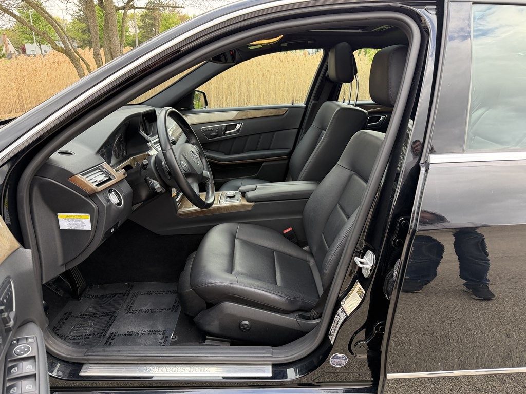 2011 Mercedes-Benz E-Class Image 26
