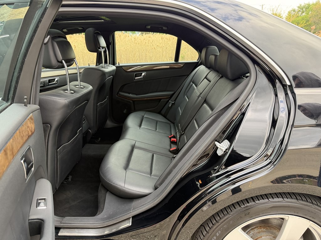 2011 Mercedes-Benz E-Class Image 30