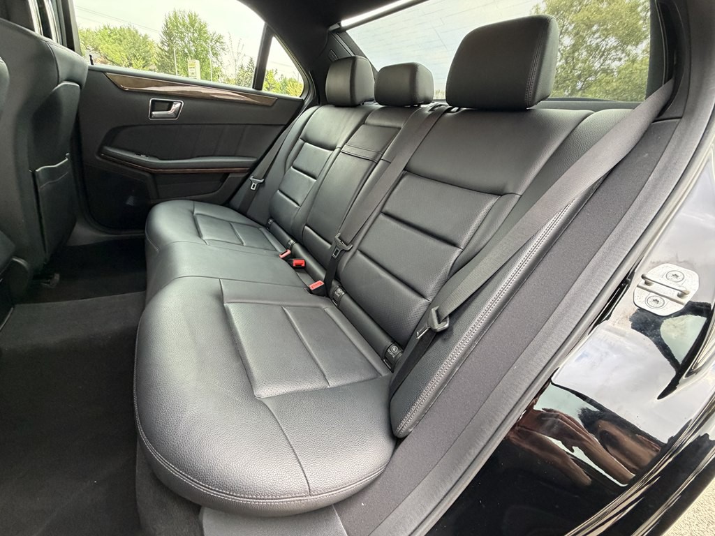 2011 Mercedes-Benz E-Class Image 31