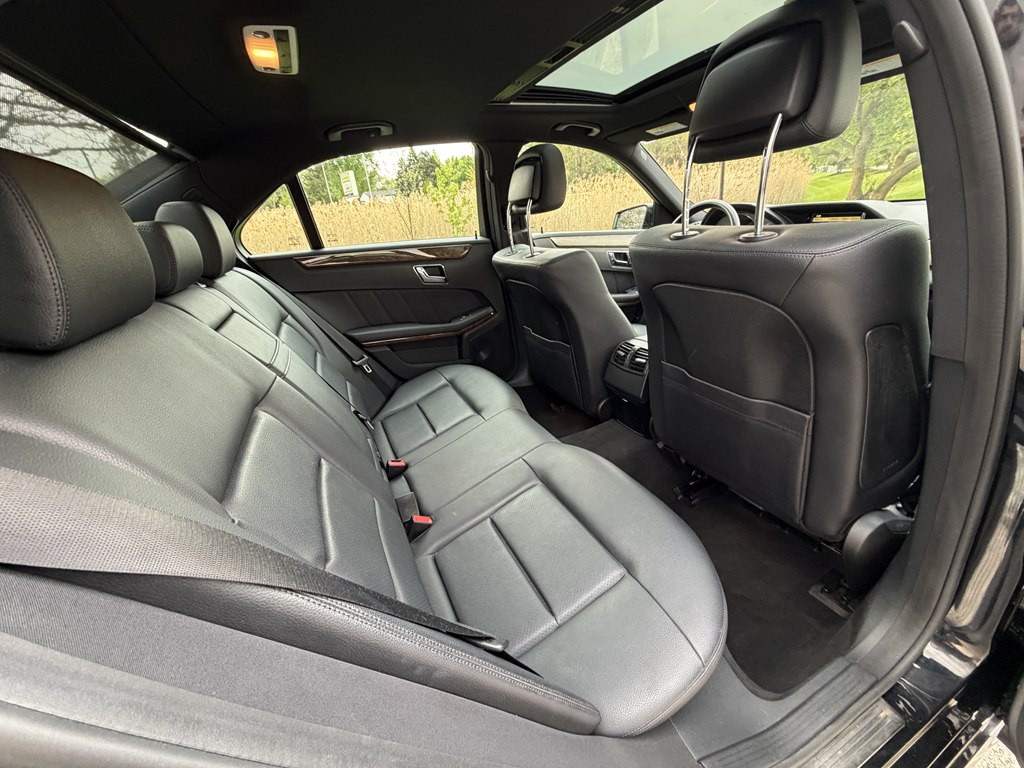 2011 Mercedes-Benz E-Class Image 33