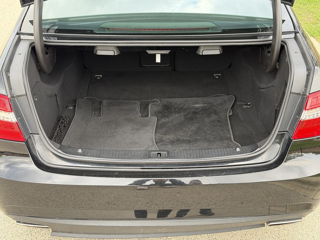 2011 Mercedes-Benz E-Class Image 46