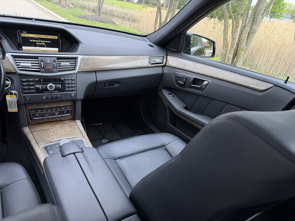 2011 Mercedes-Benz E-Class Image 52
