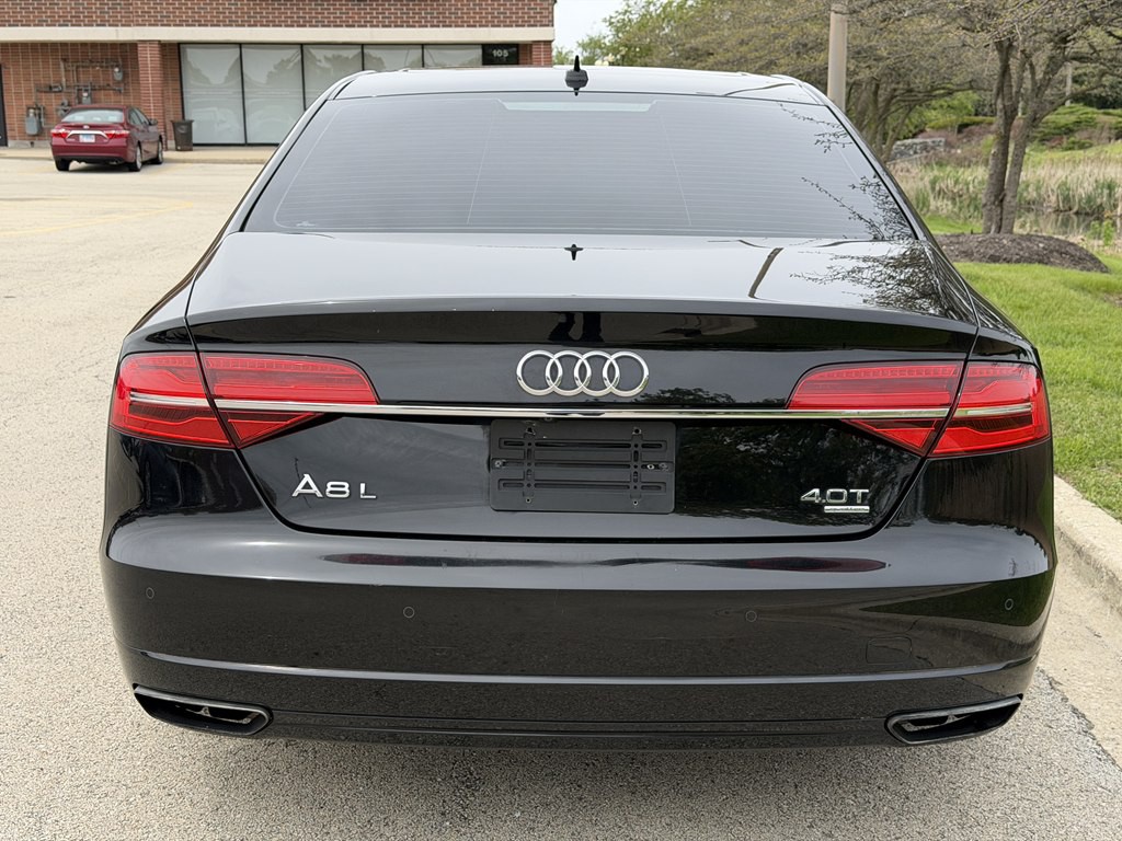 2016 Audi A8 Image 8