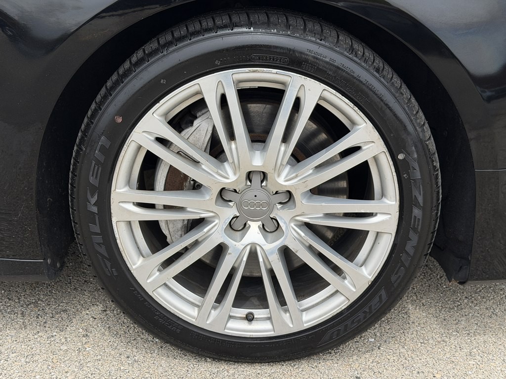 2016 Audi A8 Image 14