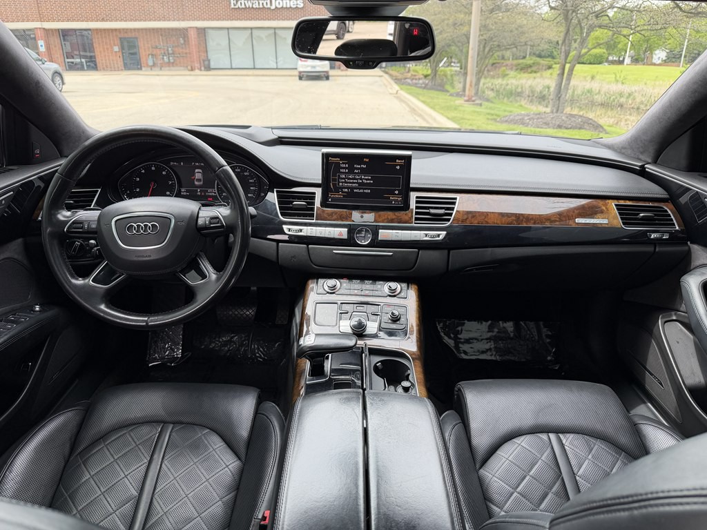 2016 Audi A8 Image 27
