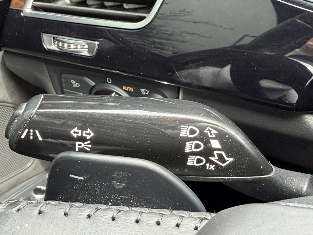 2016 Audi A8 Image 50