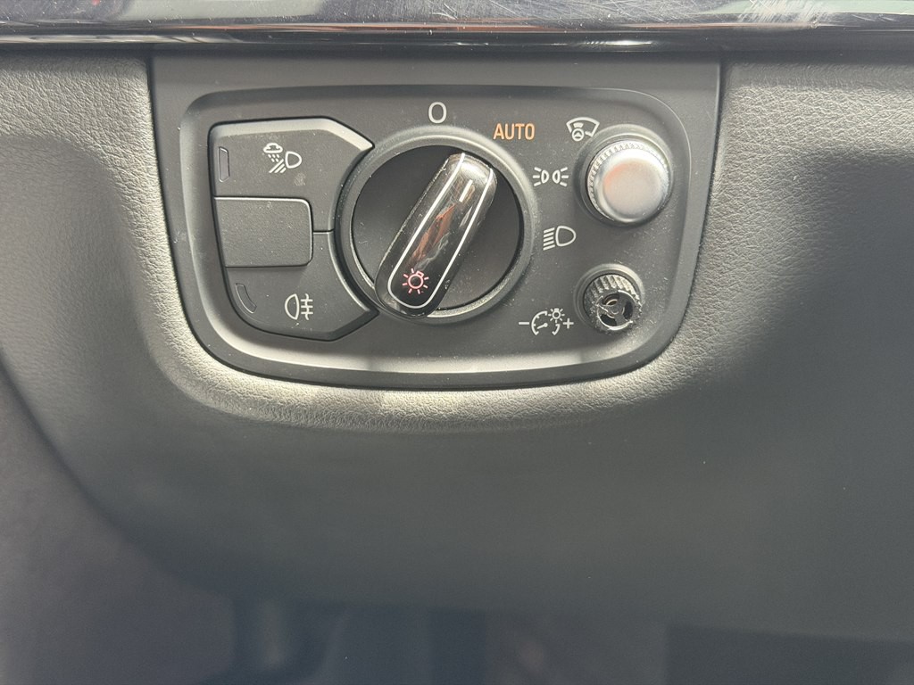 2016 Audi A8 Image 54