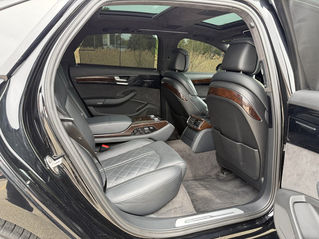2016 Audi A8 Image 63