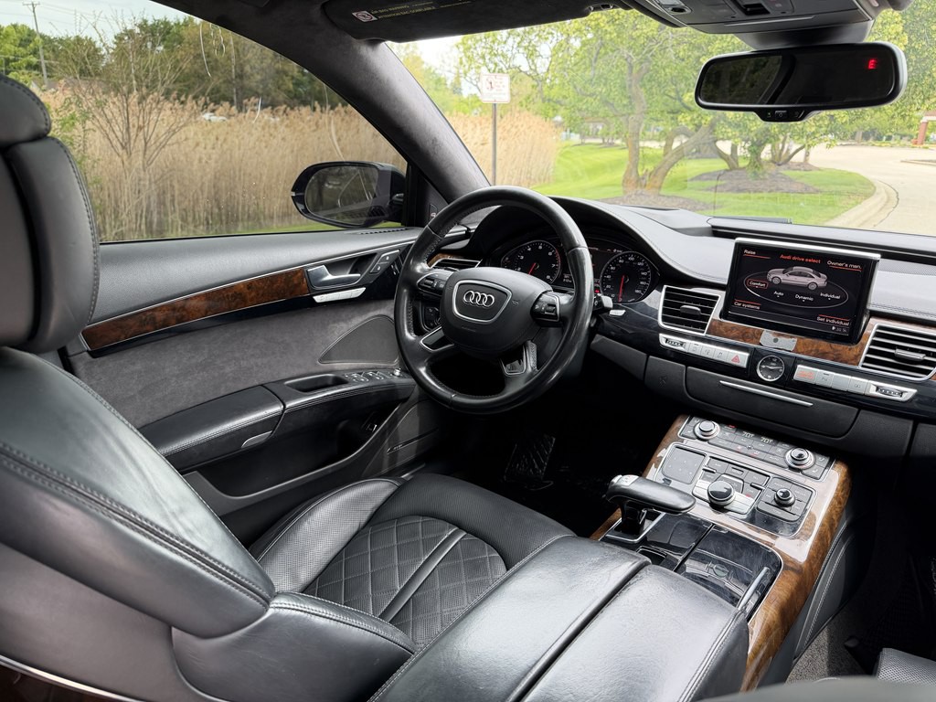 2016 Audi A8 Image 64