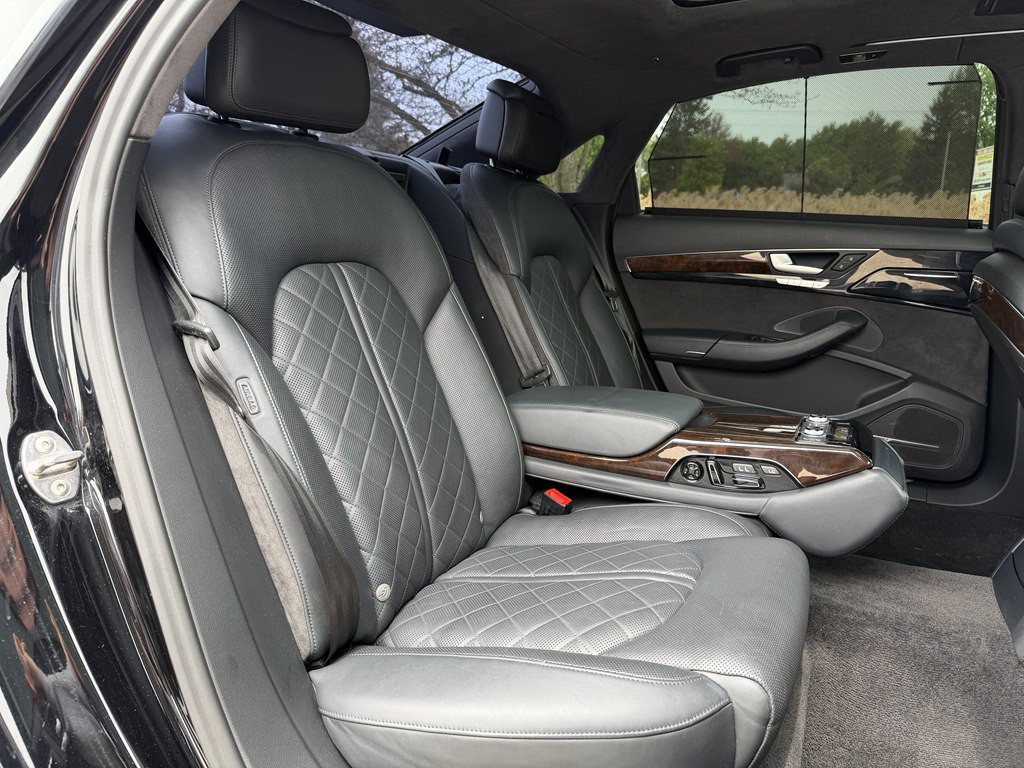 2016 Audi A8 Image 65