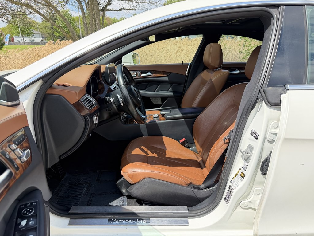 2015 Mercedes-Benz CLS-Class Image 37