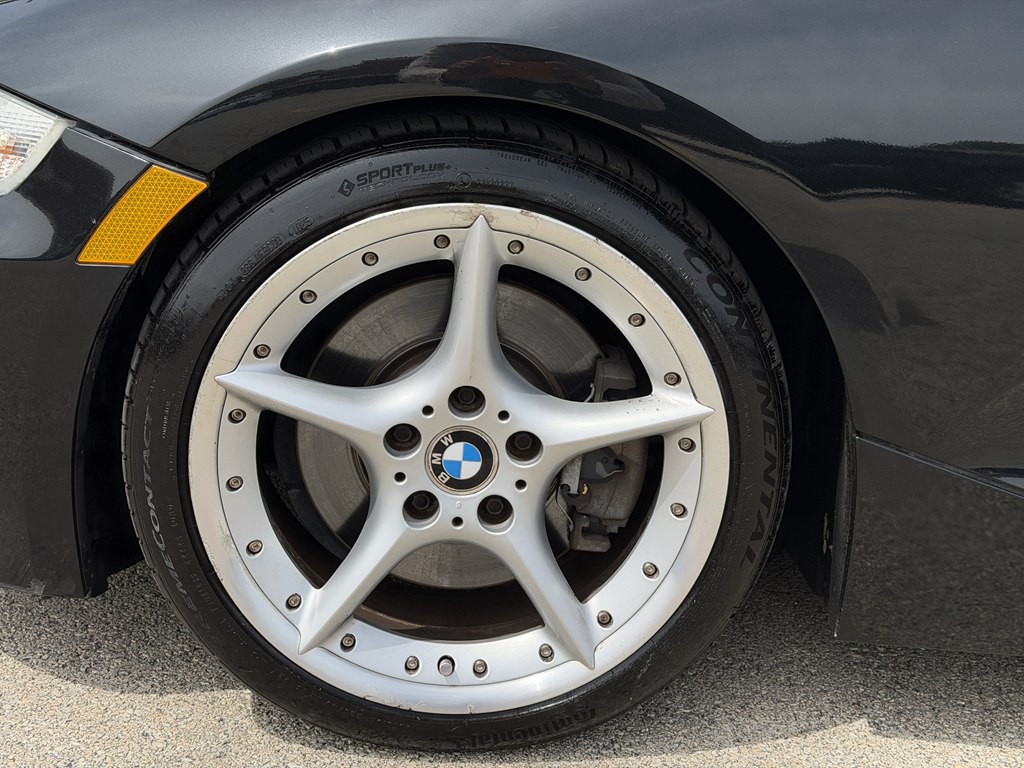 2007 BMW Z4 Image 12