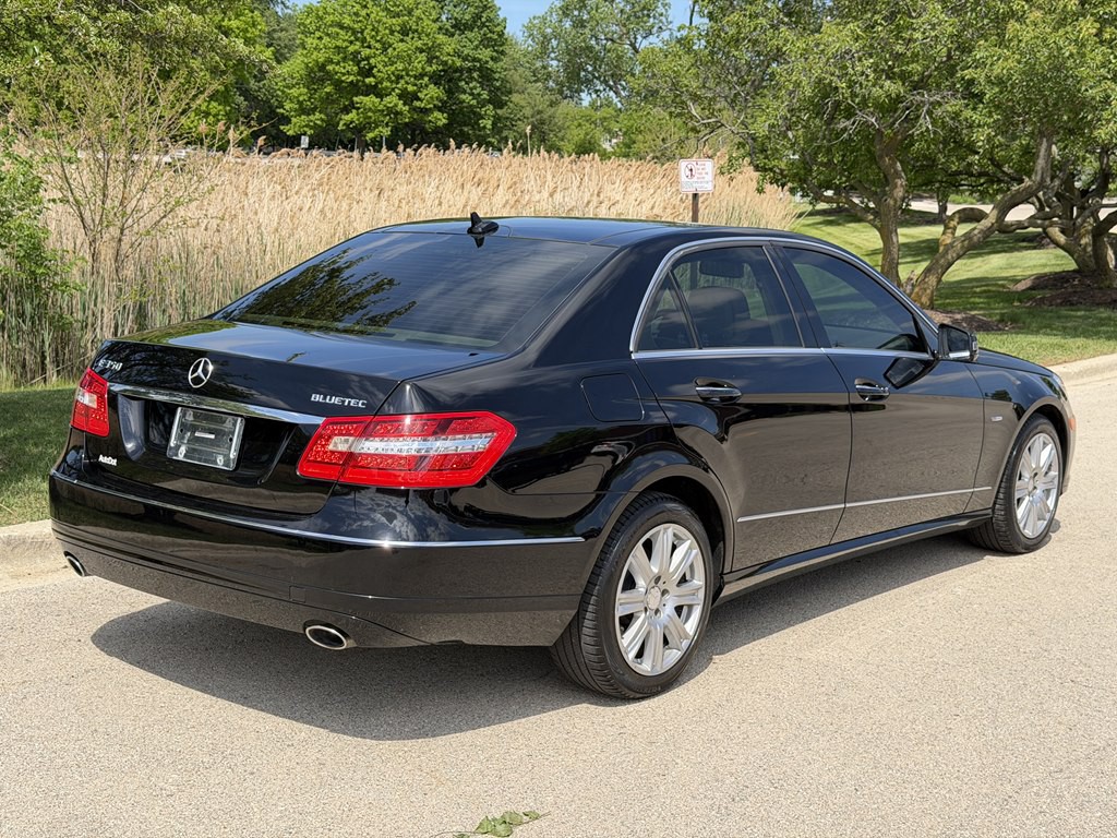 2012 Mercedes-Benz E-Class Image 2