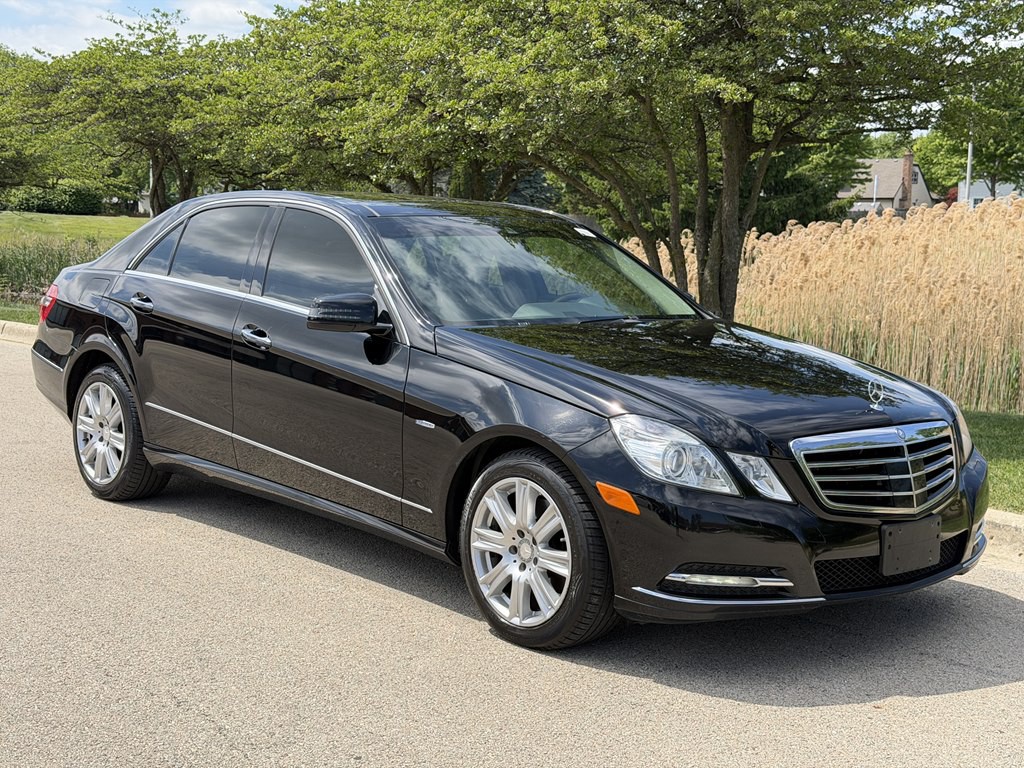 2012 Mercedes-Benz E-Class Image 3