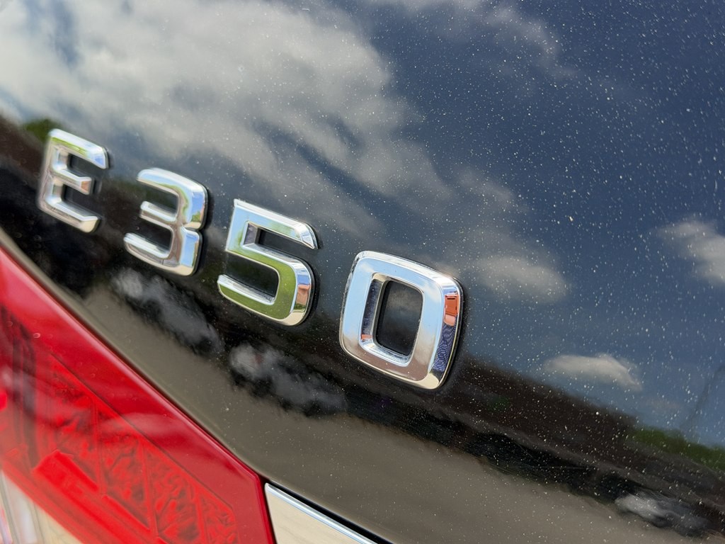 2012 Mercedes-Benz E-Class Image 9