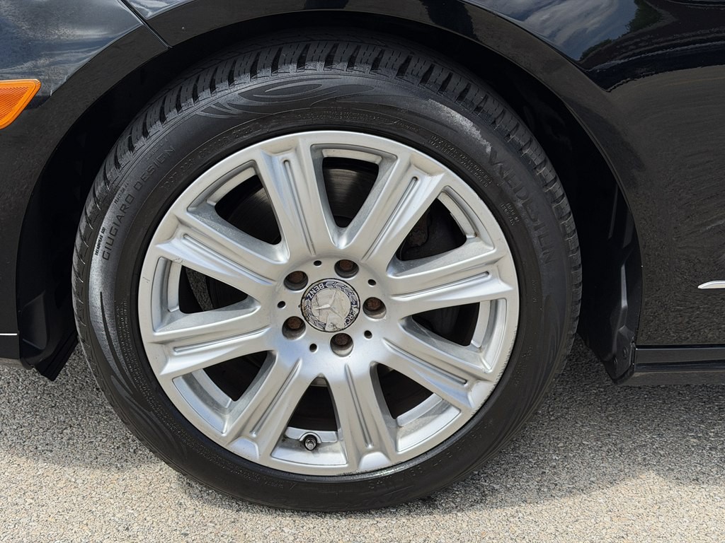 2012 Mercedes-Benz E-Class Image 14