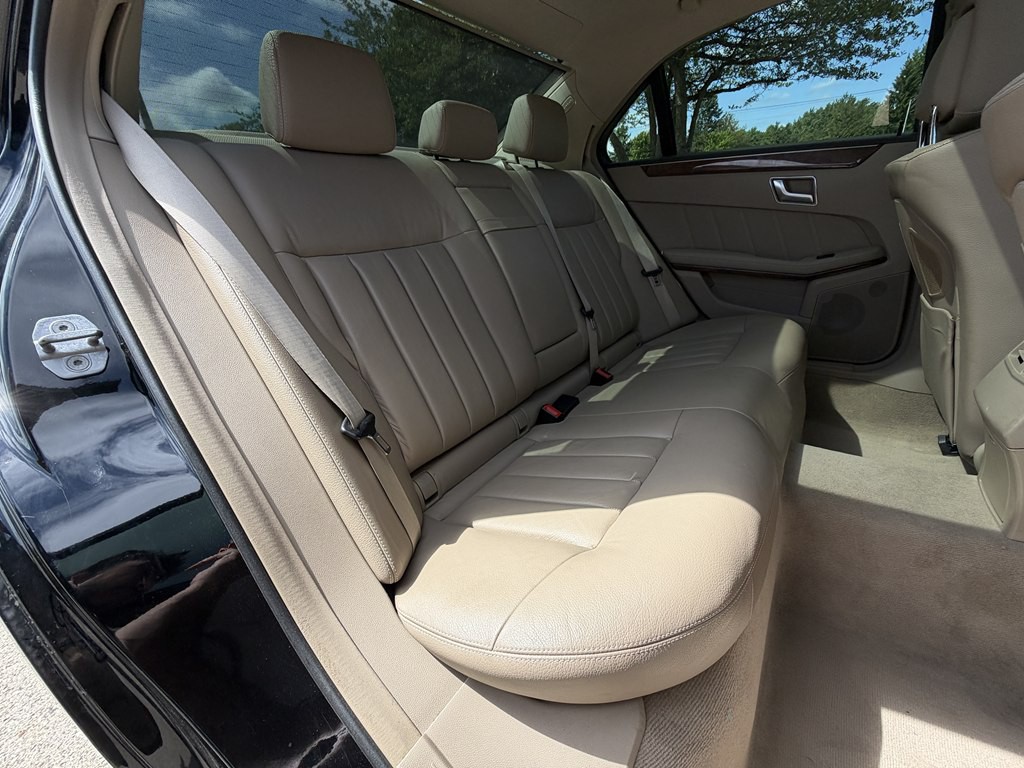 2012 Mercedes-Benz E-Class Image 28