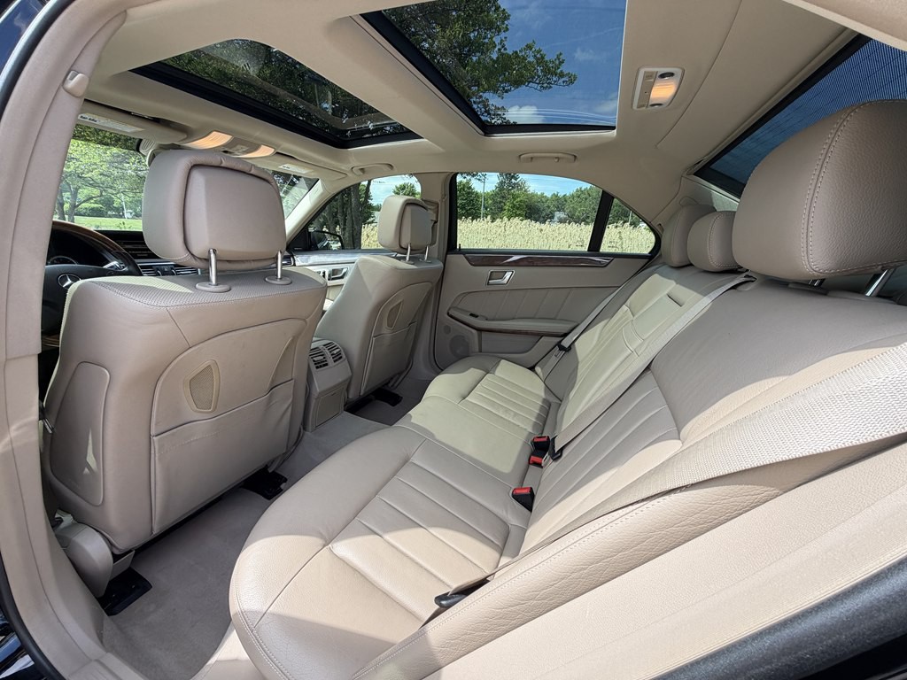 2012 Mercedes-Benz E-Class Image 43