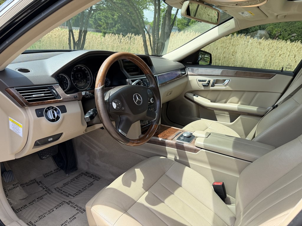 2012 Mercedes-Benz E-Class Image 45