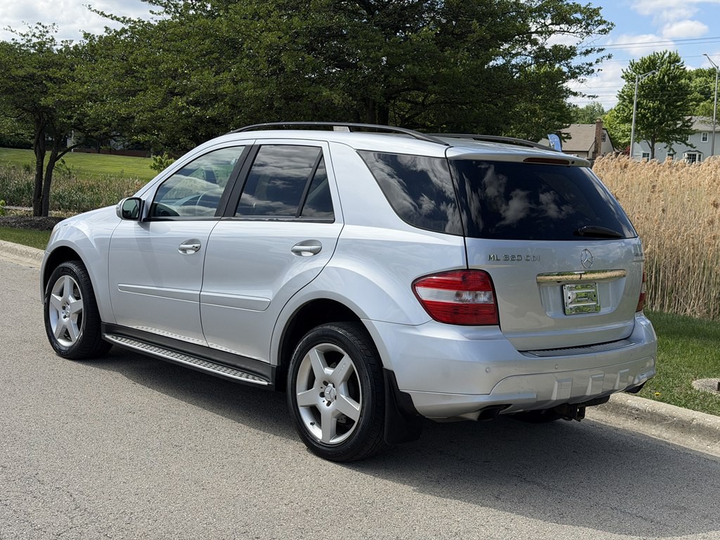 2007 Mercedes-Benz M-Class Image 4