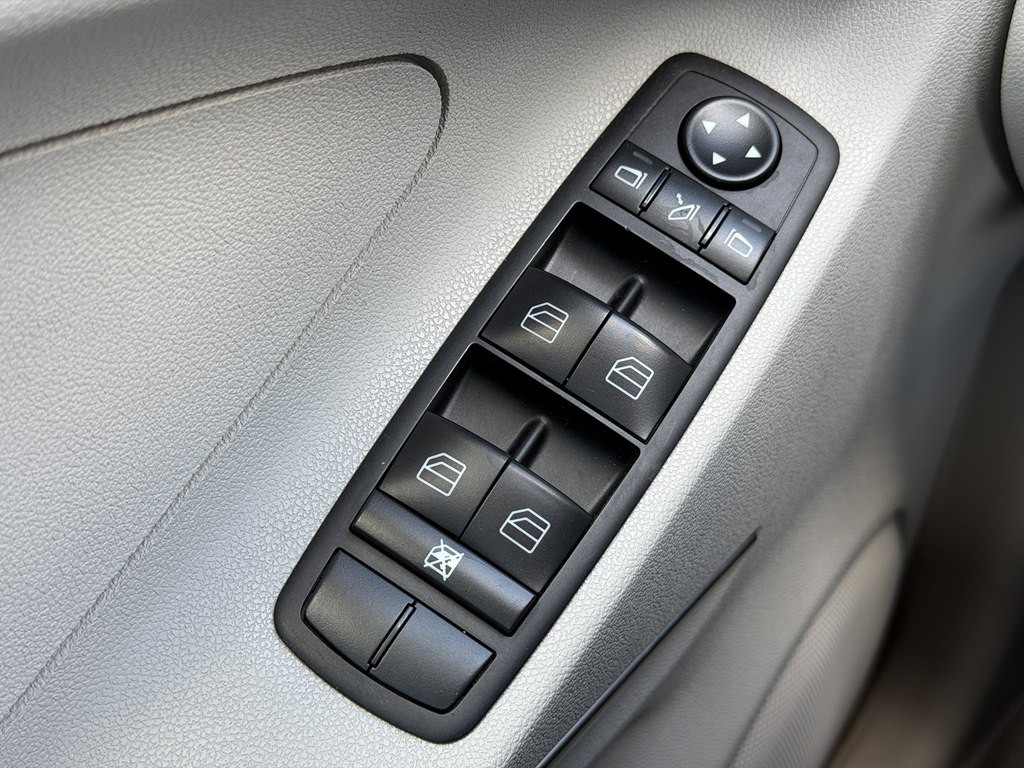 2007 Mercedes-Benz M-Class Image 37