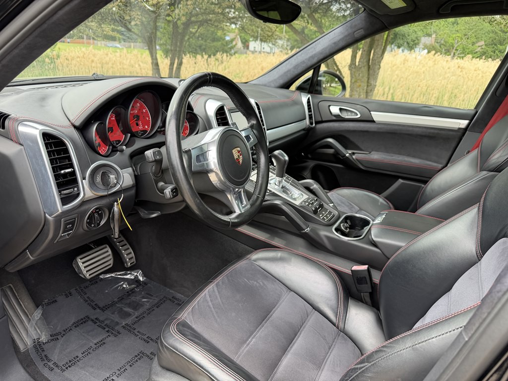 2013 Porsche Cayenne Image 25