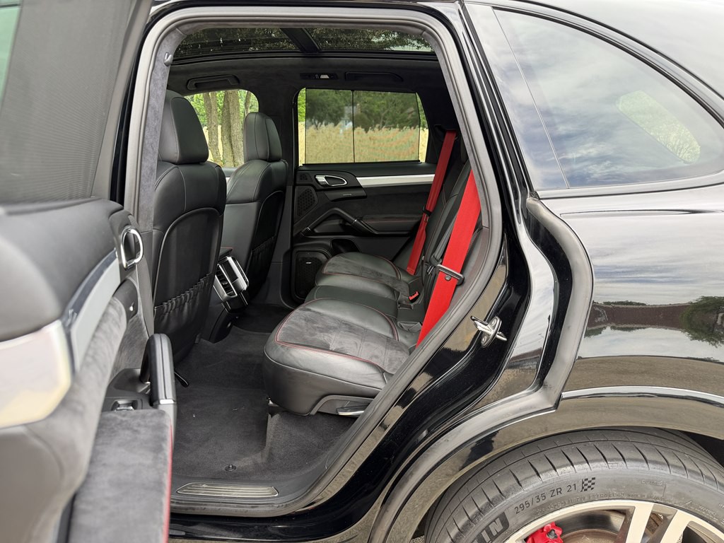 2013 Porsche Cayenne Image 28