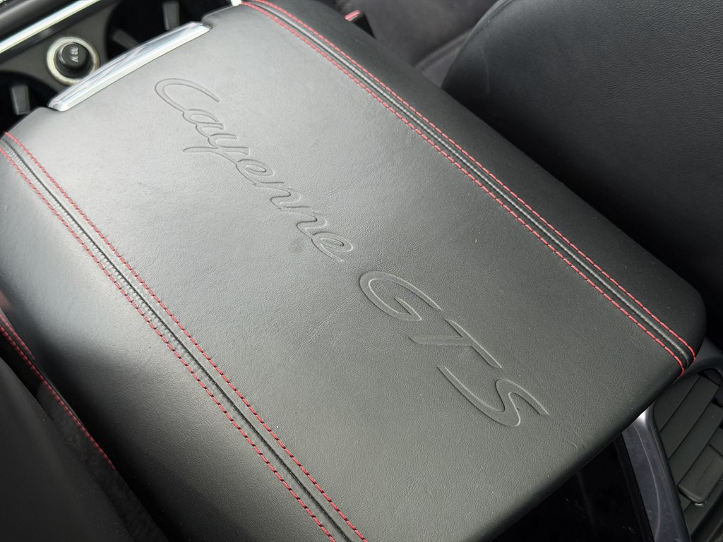 2013 Porsche Cayenne Image 32