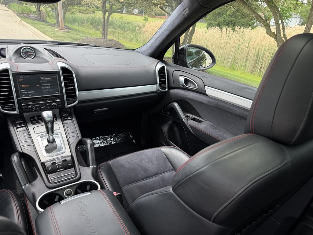 2013 Porsche Cayenne Image 33