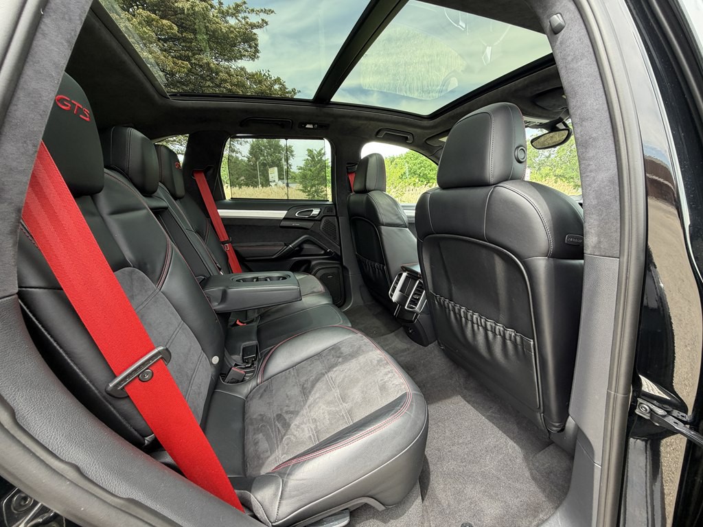 2013 Porsche Cayenne Image 38