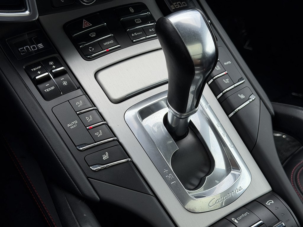2013 Porsche Cayenne Image 41