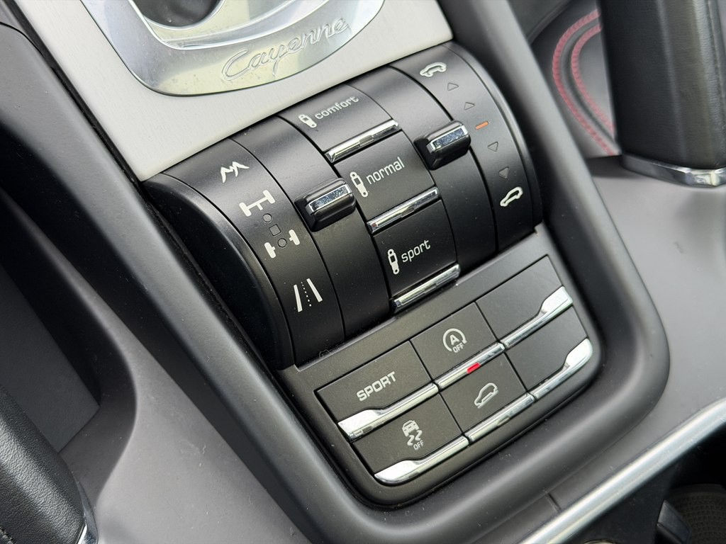 2013 Porsche Cayenne Image 59