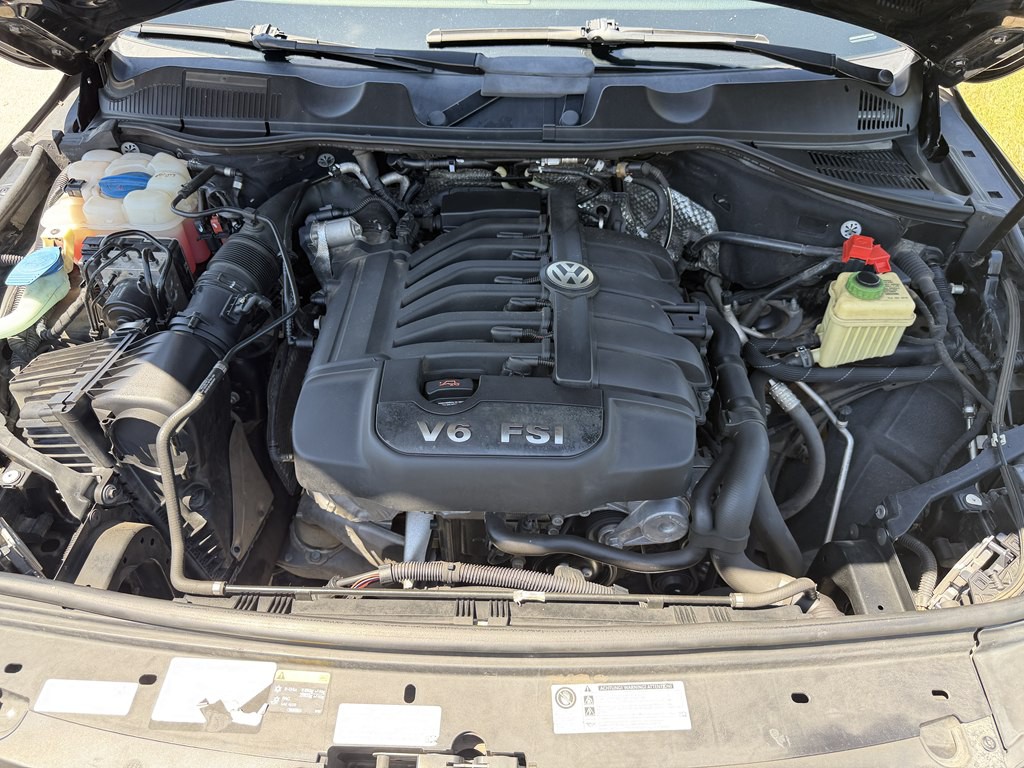 2014 Volkswagen Touareg Image 19