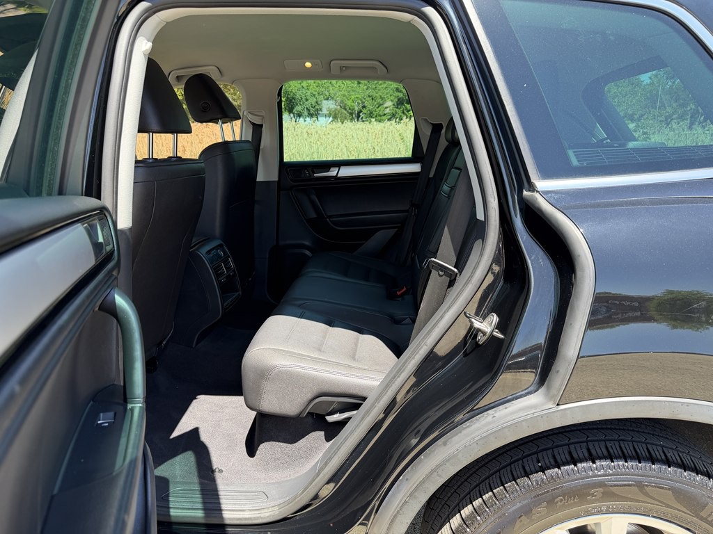 2014 Volkswagen Touareg Image 26