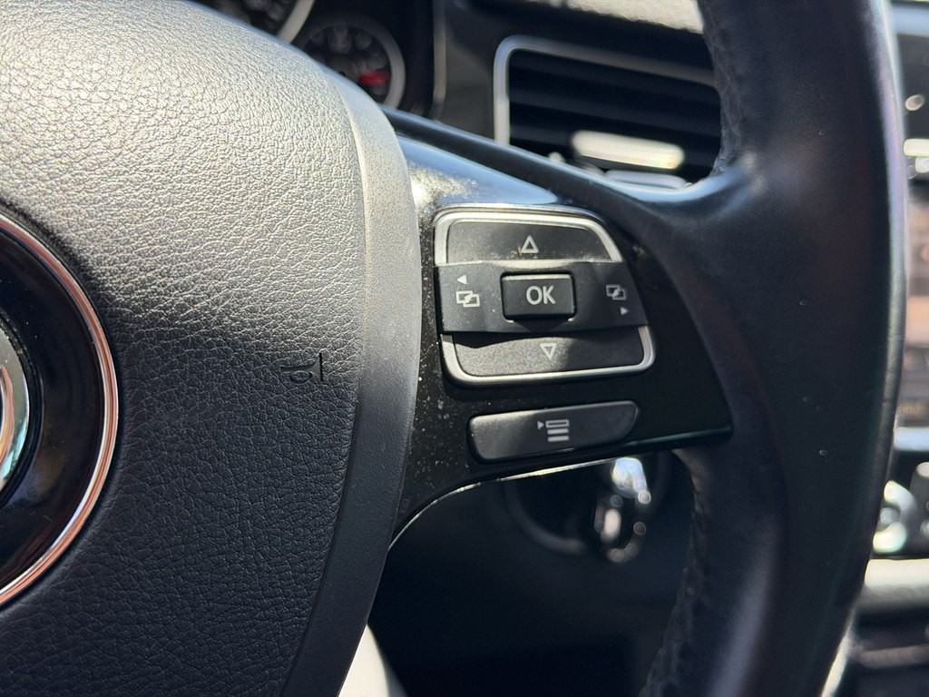 2014 Volkswagen Touareg Image 32