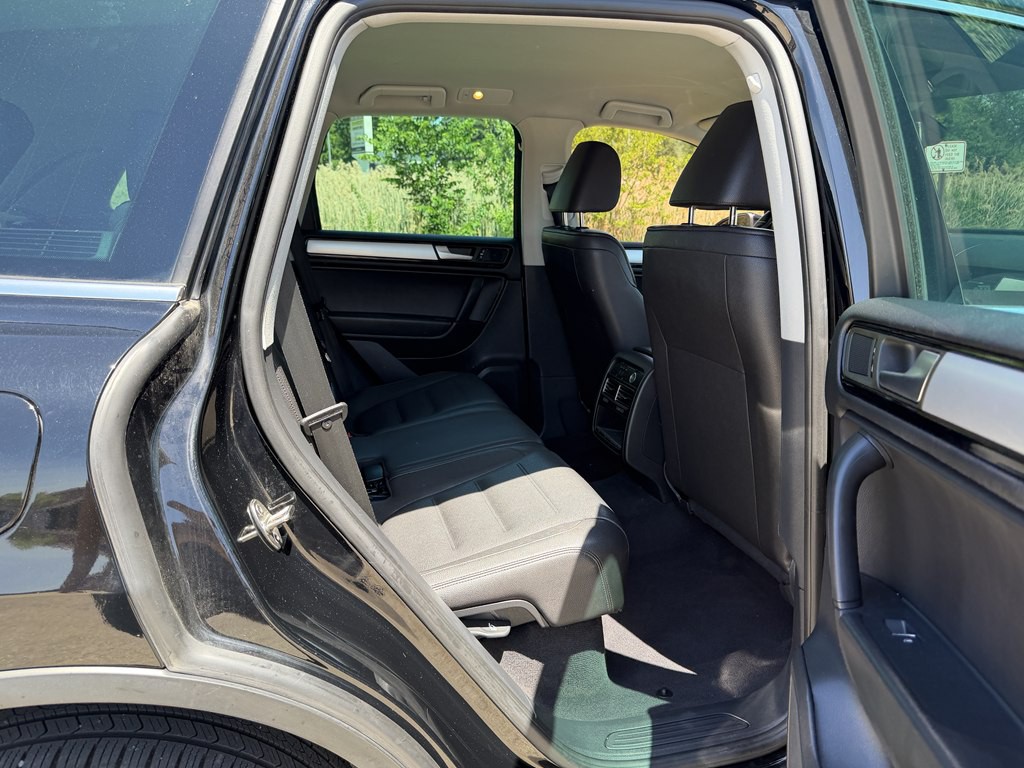 2014 Volkswagen Touareg Image 37