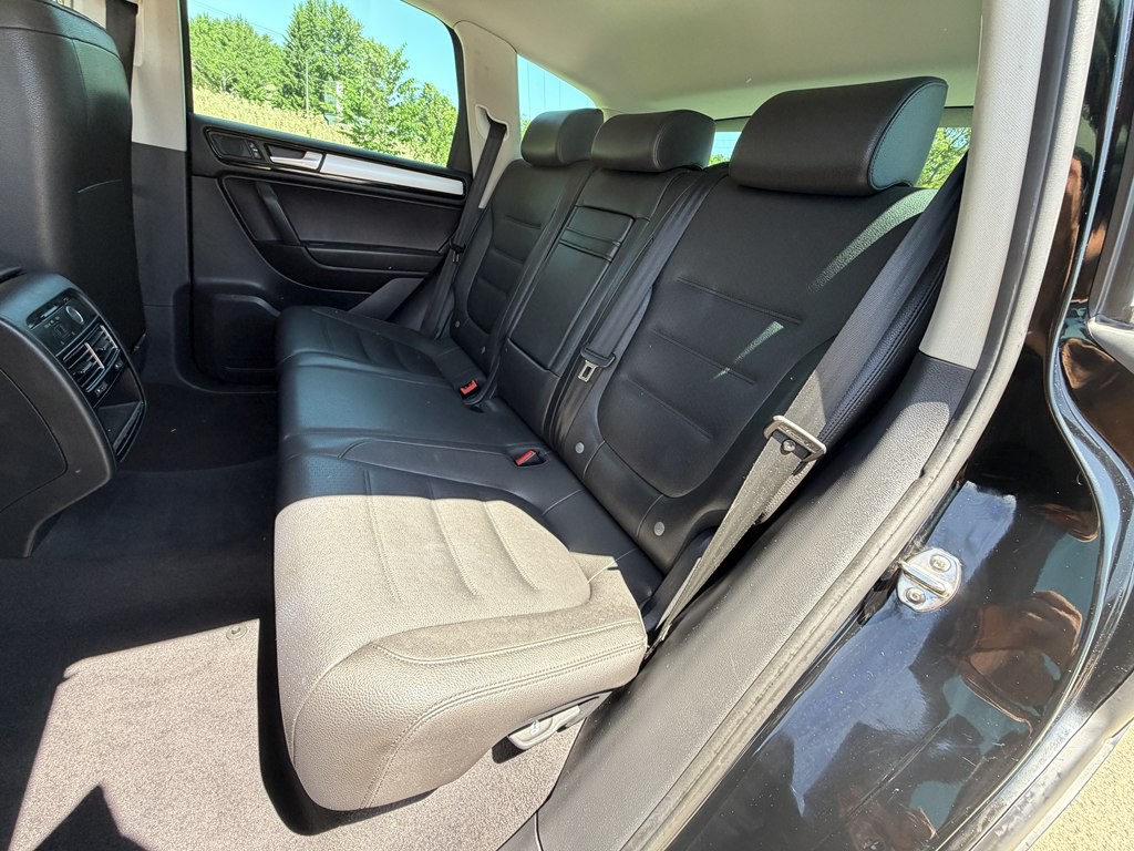 2014 Volkswagen Touareg Image 46