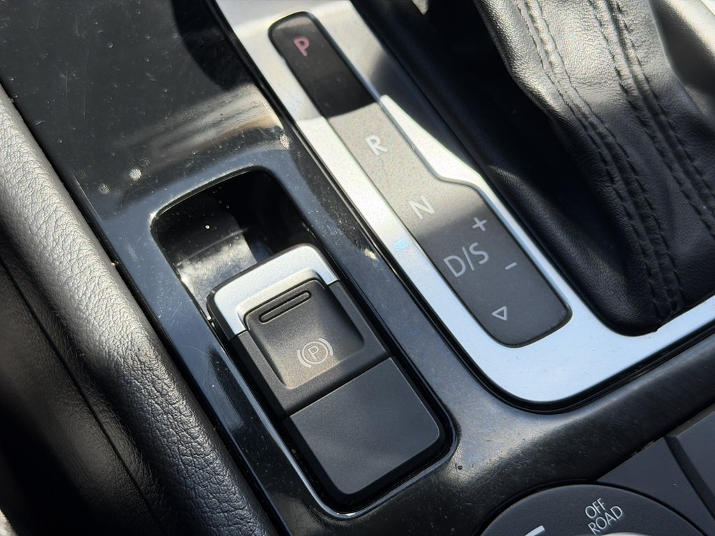 2014 Volkswagen Touareg Image 50