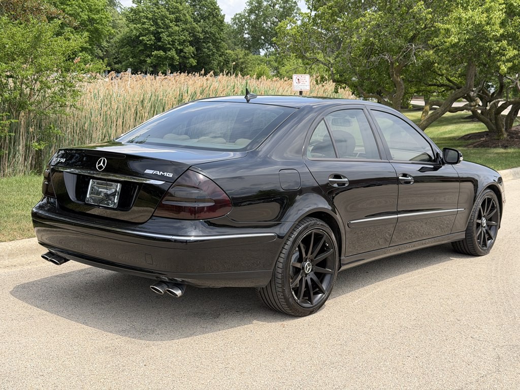 2007 Mercedes-Benz E-Class Image 2