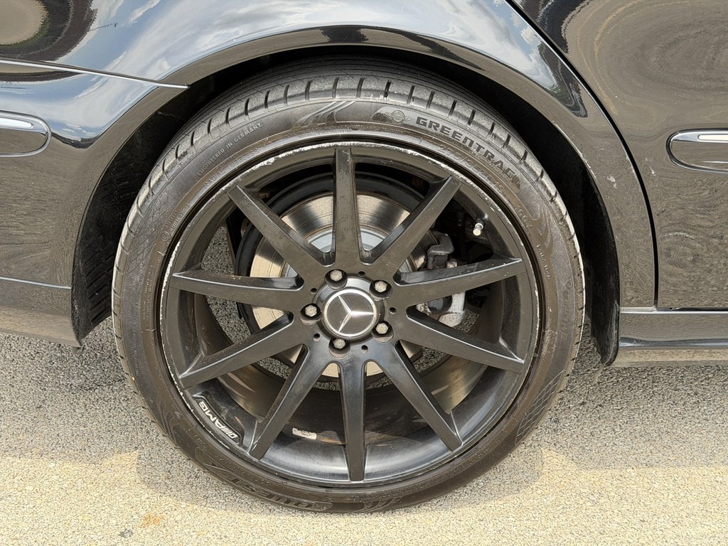 2007 Mercedes-Benz E-Class Image 12